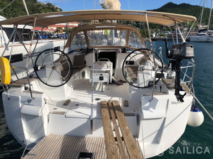 Sun Odyssey 519 - Yacht Charter Sailica