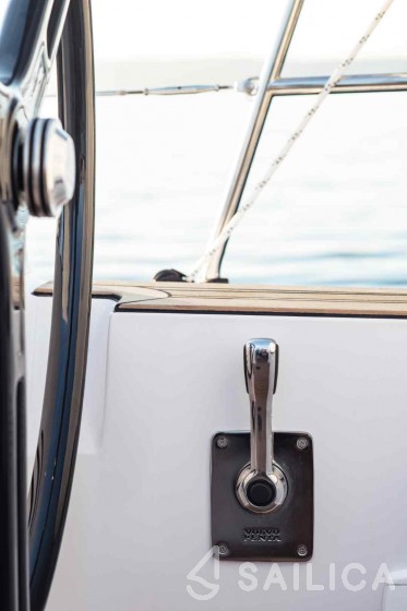 Elan Impression 40.1 - Yacht Charter Sailica