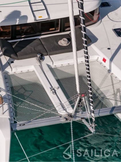 Lagoon 40 - Yacht Charter Sailica