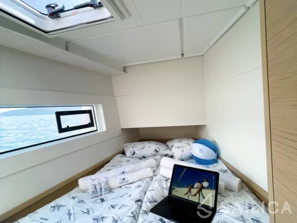 Lagoon 40 - Yacht Charter Sailica