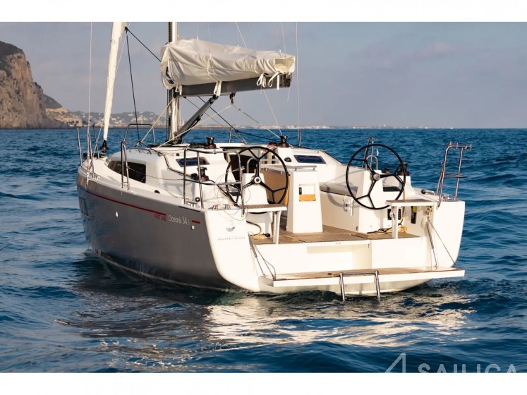 Oceanis 34.1 - Yacht Charter Sailica