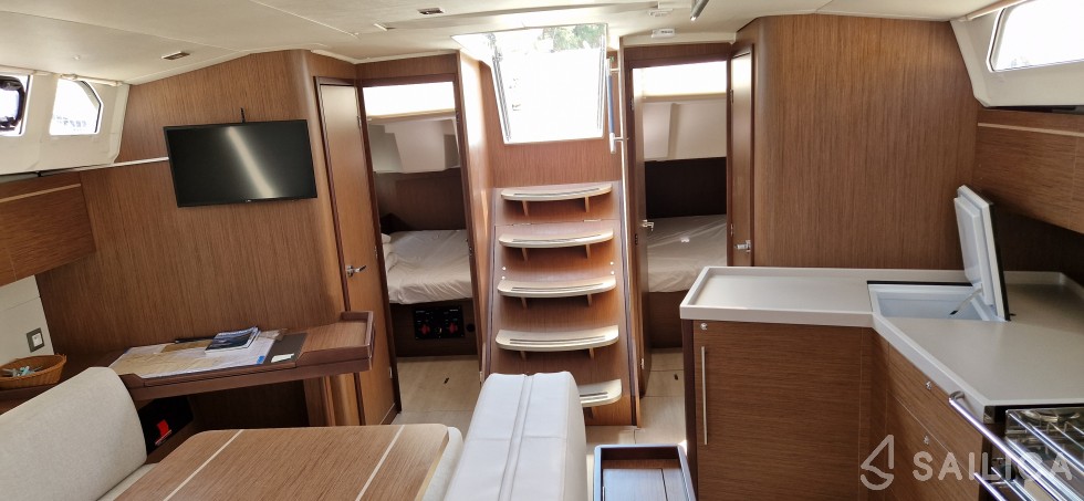 Oceanis 46.1 - Yacht Charter Sailica