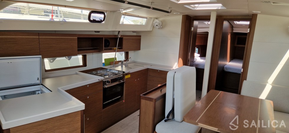 Oceanis 46.1 - Yacht Charter Sailica