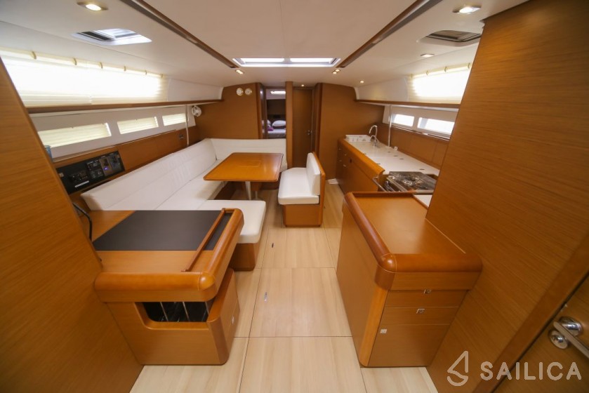 Sun Odyssey 519 - Yacht Charter Sailica