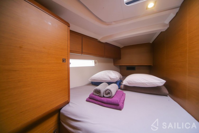 Sun Odyssey 519 - Yacht Charter Sailica