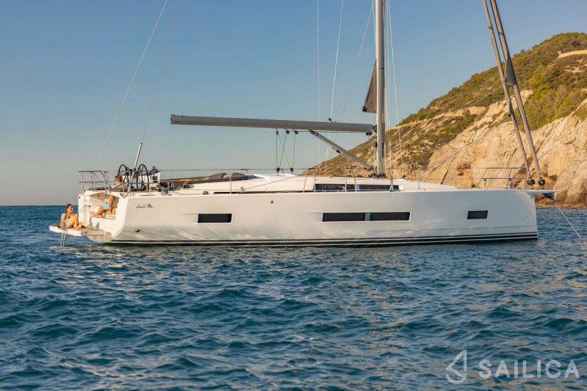 Hanse 460 - Yacht Charter Sailica
