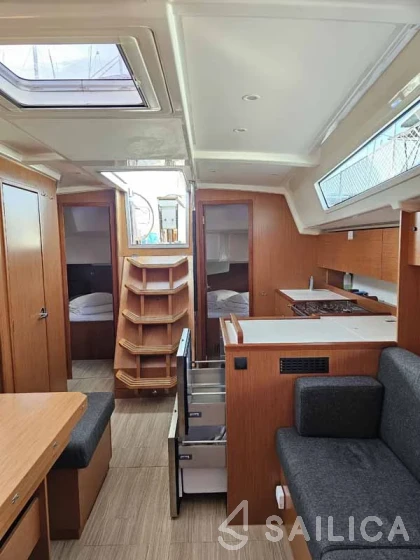 Bavaria C42 - Yacht Charter Sailica