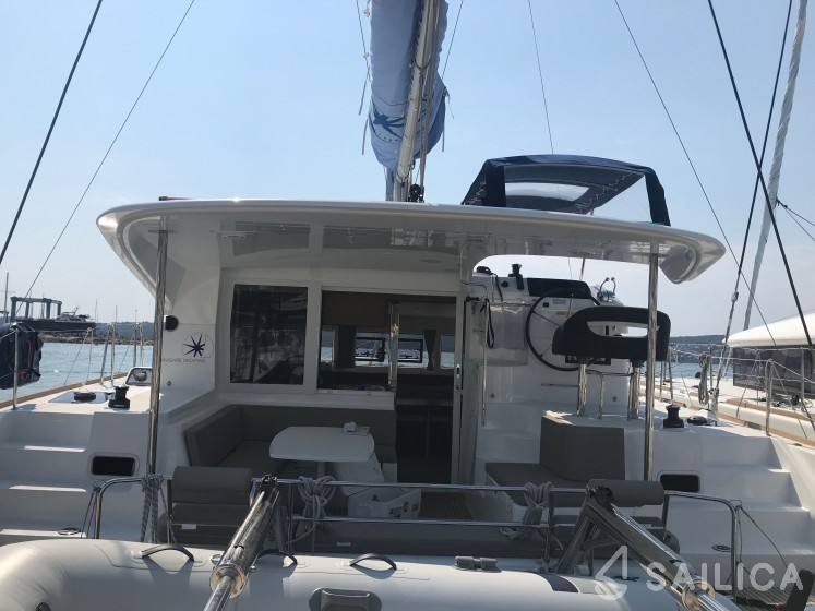 Lagoon 40 - Yacht Charter Sailica
