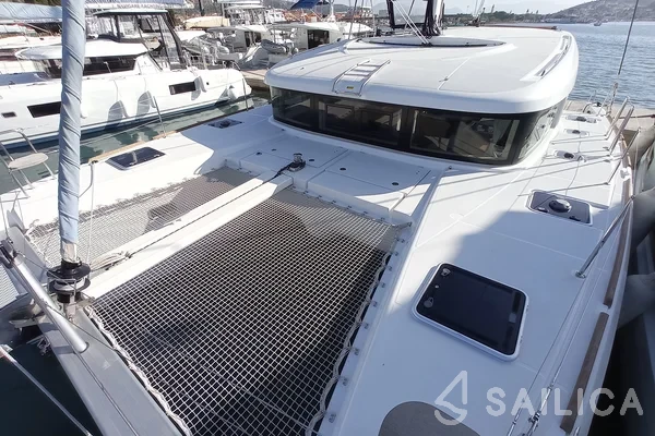 Lagoon 40 - Yacht Charter Sailica