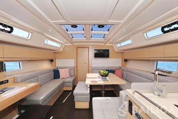 Hanse 458 - Yacht Charter Sailica