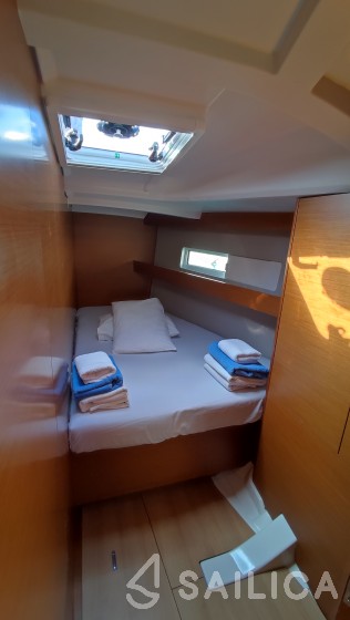 Sun Odyssey 440 - Yacht Charter Sailica