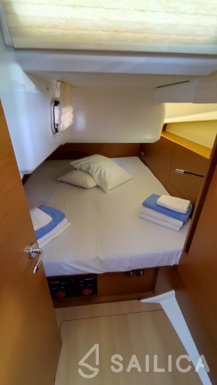 Sun Odyssey 440 - Yacht Charter Sailica