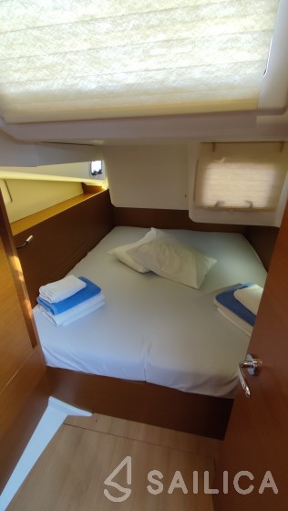 Sun Odyssey 440 - Yacht Charter Sailica