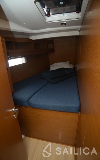 Sun Odyssey 479 - Yacht Charter Sailica