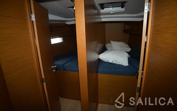 Sun Odyssey 479 - Yacht Charter Sailica