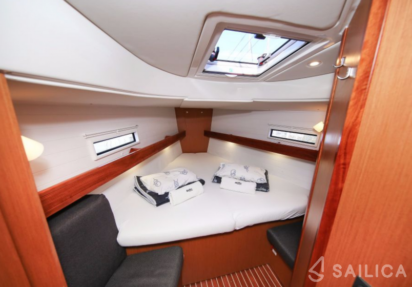 Bavaria 40 Cruiser - Yacht Charter Sailica