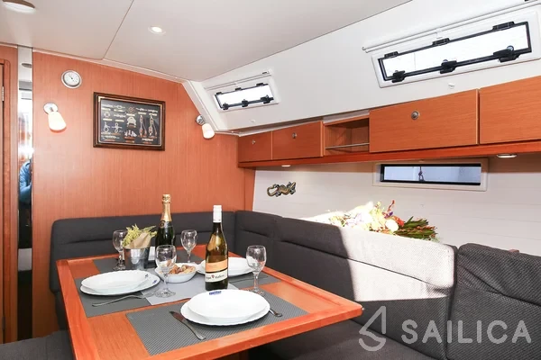Bavaria 40 Cruiser - Yacht Charter Sailica