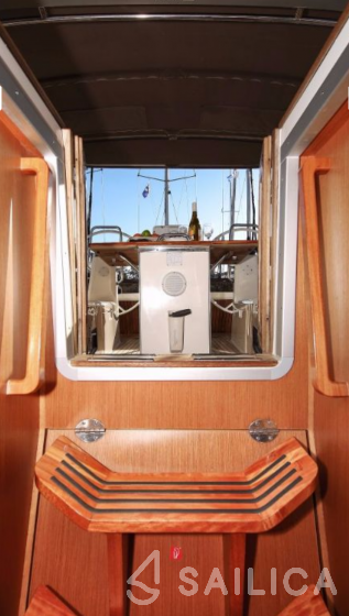 Bavaria 40 Cruiser - Yacht Charter Sailica