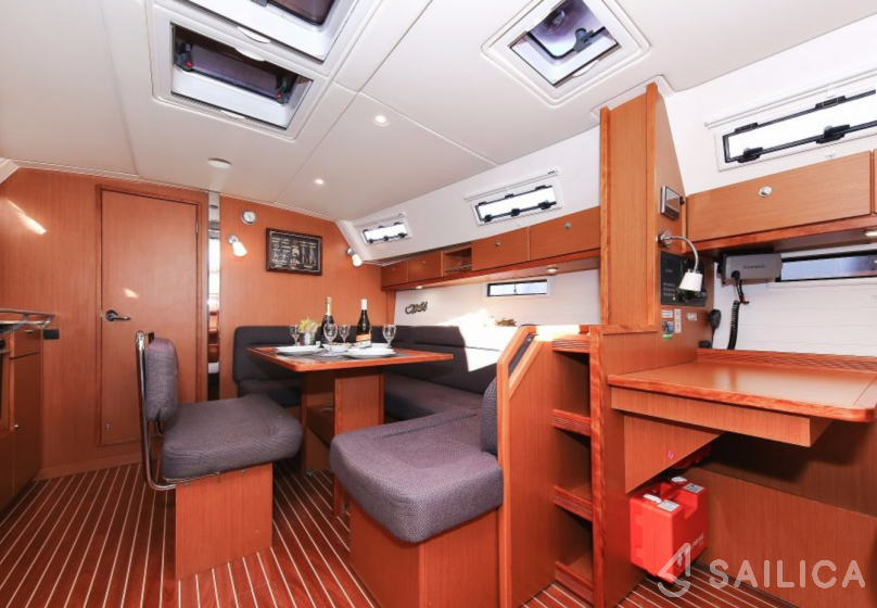 Bavaria 40 Cruiser - Yacht Charter Sailica