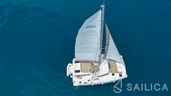 Bali Catspace - Yacht Charter Sailica