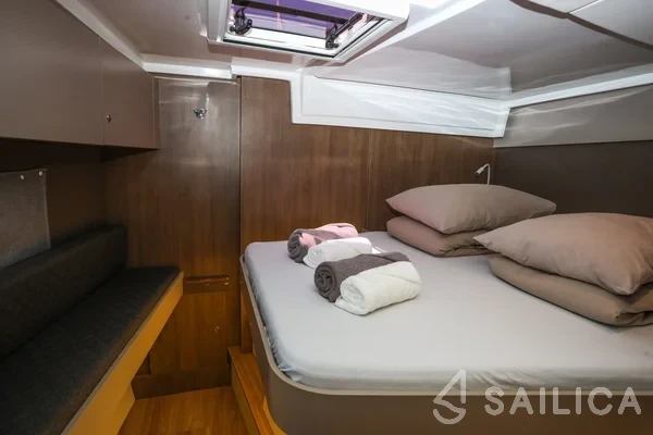 Bali Catspace - Yacht Charter Sailica