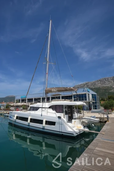 Bali Catspace - Yacht Charter Sailica