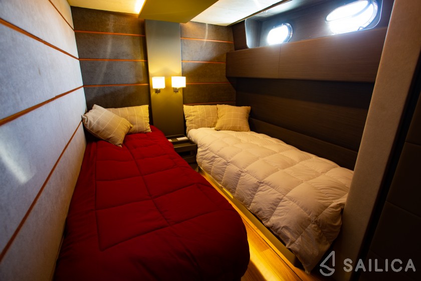 Leopard 23 - Yacht Charter Sailica