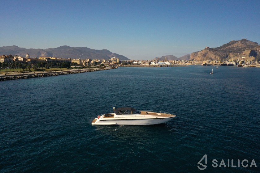 Leopard 23 - Yacht Charter Sailica