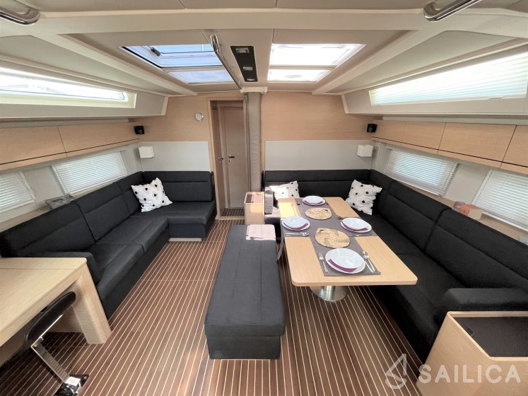 Hanse 548 - Yacht Charter Sailica