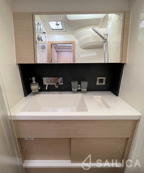 Hanse 548 - Yacht Charter Sailica