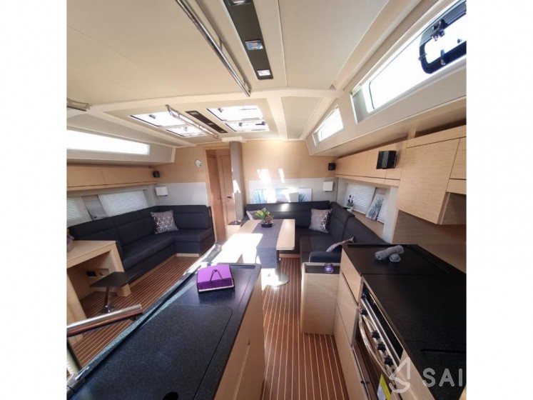Hanse 548 - Yacht Charter Sailica