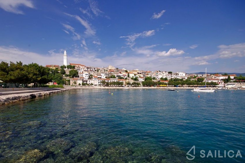 Lagoon 40 - Yacht Charter Sailica