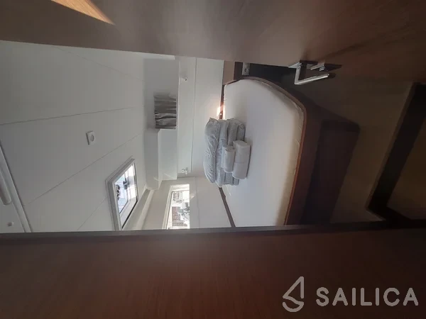 Lagoon 40 - Yacht Charter Sailica