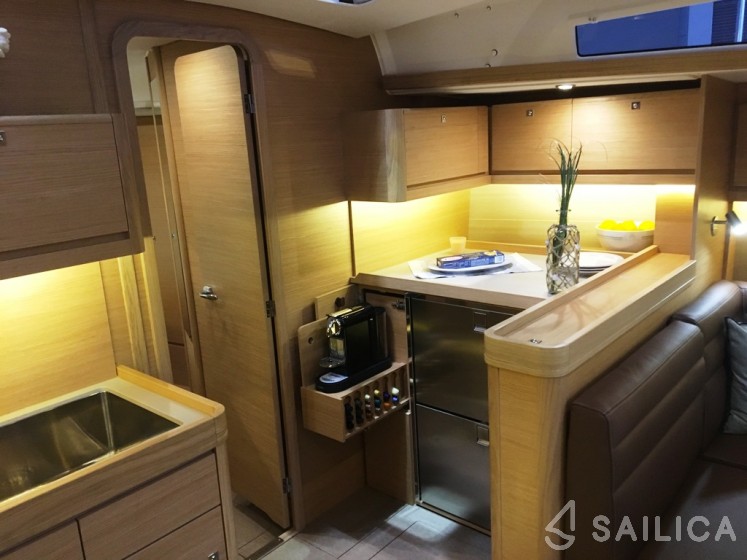 Dufour 460 GL - Yacht Charter Sailica