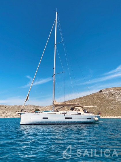 Dufour 460 GL - Yacht Charter Sailica