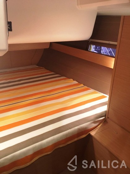 Dufour 460 GL - Yacht Charter Sailica