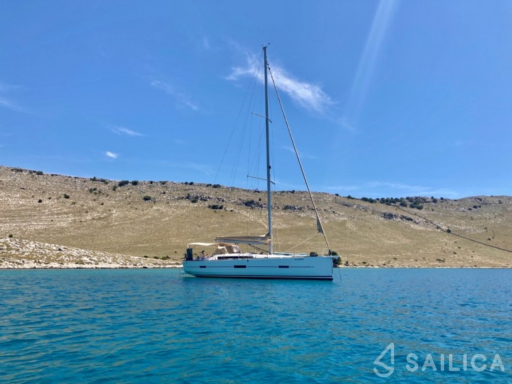Dufour 460 GL - Yacht Charter Sailica
