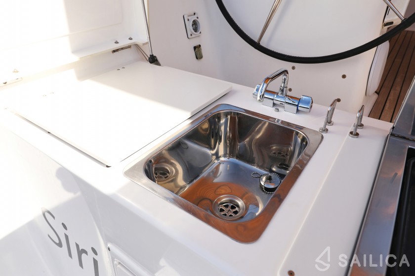 Dufour 460 GL - Yacht Charter Sailica