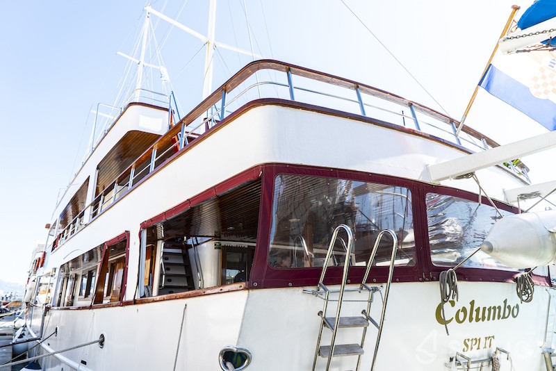 Motoryacht - Yacht Charter Sailica