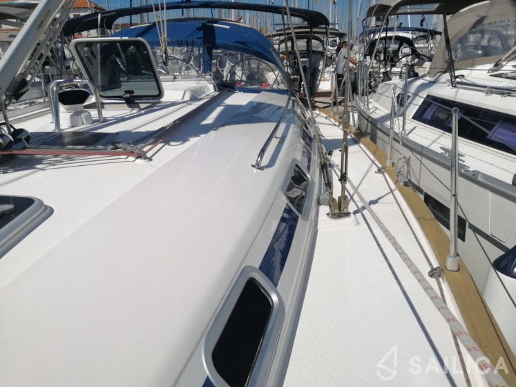 Bavaria 44 - Yacht Charter Sailica