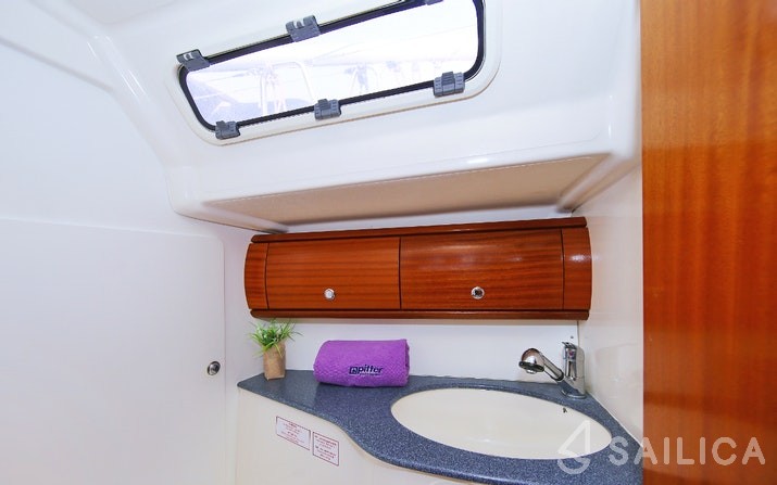 Bavaria 44 - Yacht Charter Sailica