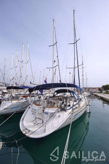 Bavaria 44 - Yacht Charter Sailica