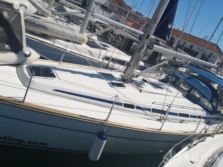 Bavaria 44 - Yacht Charter Sailica