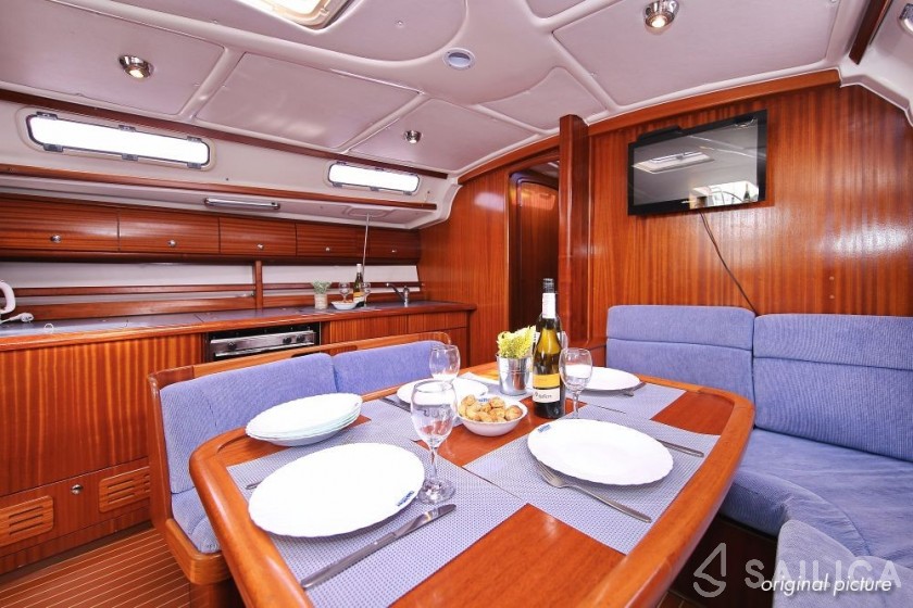Bavaria 44 - Yacht Charter Sailica