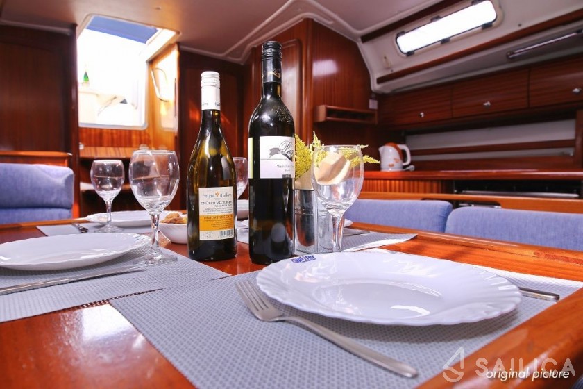 Bavaria 44 - Yacht Charter Sailica