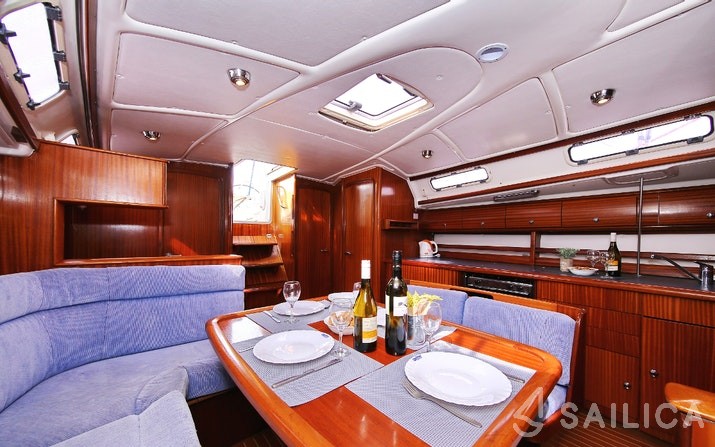 Bavaria 44 - Yacht Charter Sailica