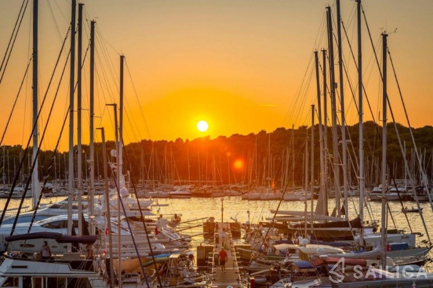 Hanse 458 - Yacht Charter Sailica