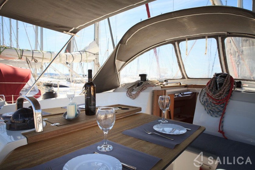 Bavaria 51 Cruiser - Yacht Charter Sailica