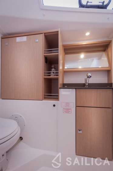 Bavaria 51 Cruiser - Yacht Charter Sailica