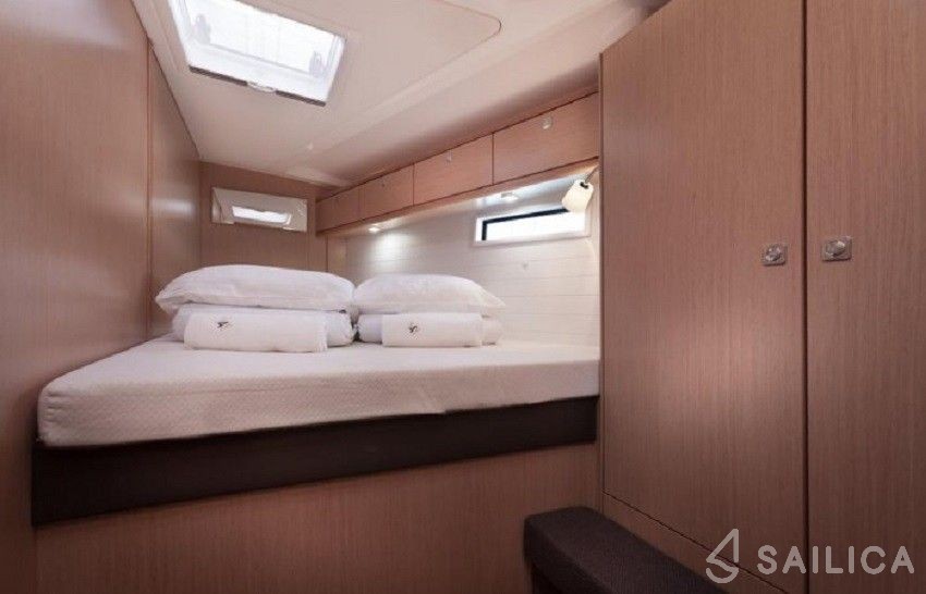 Bavaria 51 Cruiser - Yacht Charter Sailica